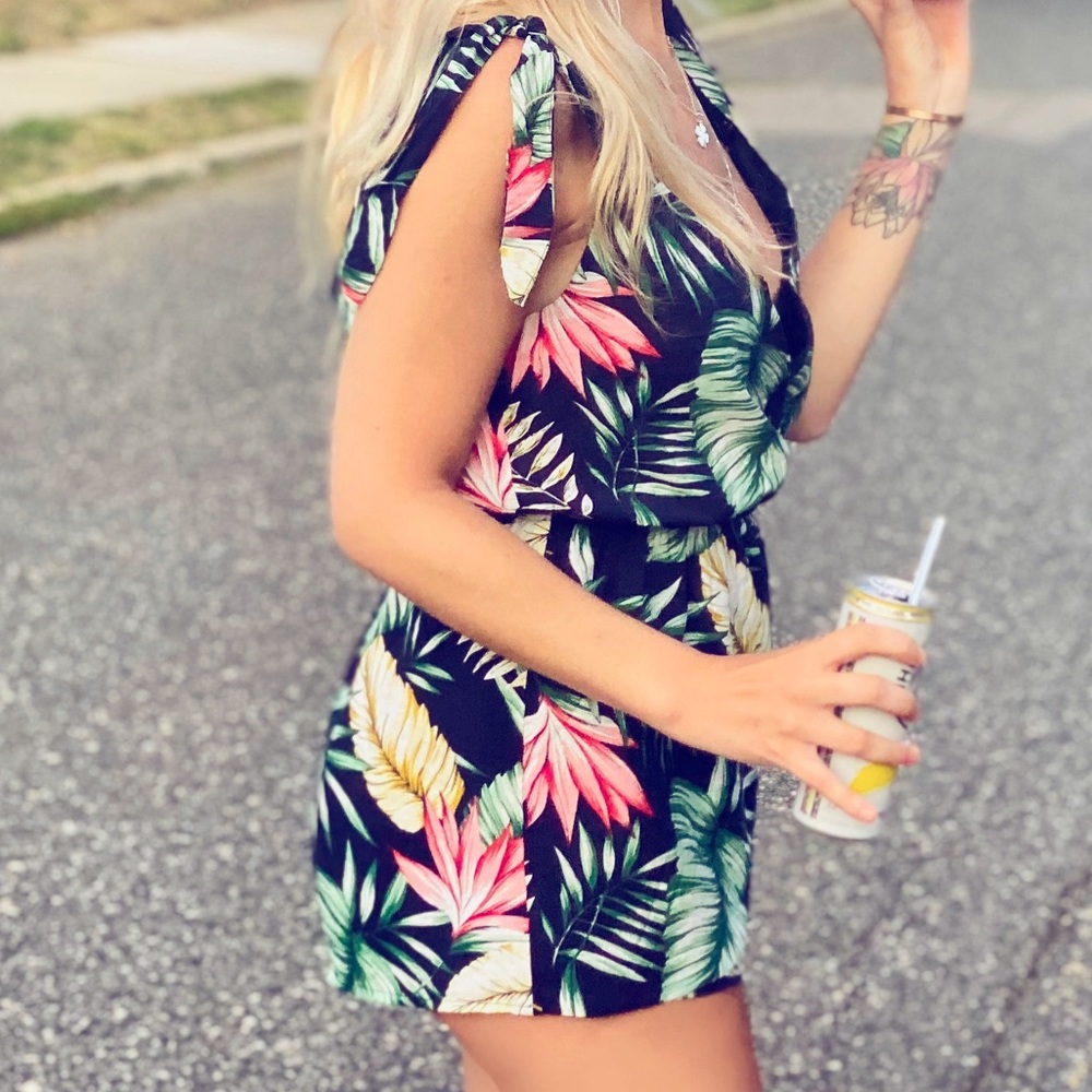 Penelope palm front wrap romper extra small